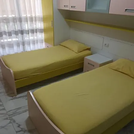 Apartament Holiday Albania